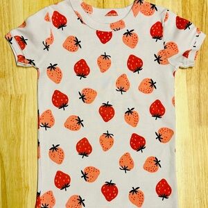 GAP Unisex Strawberry Print Pajama Set Age 6